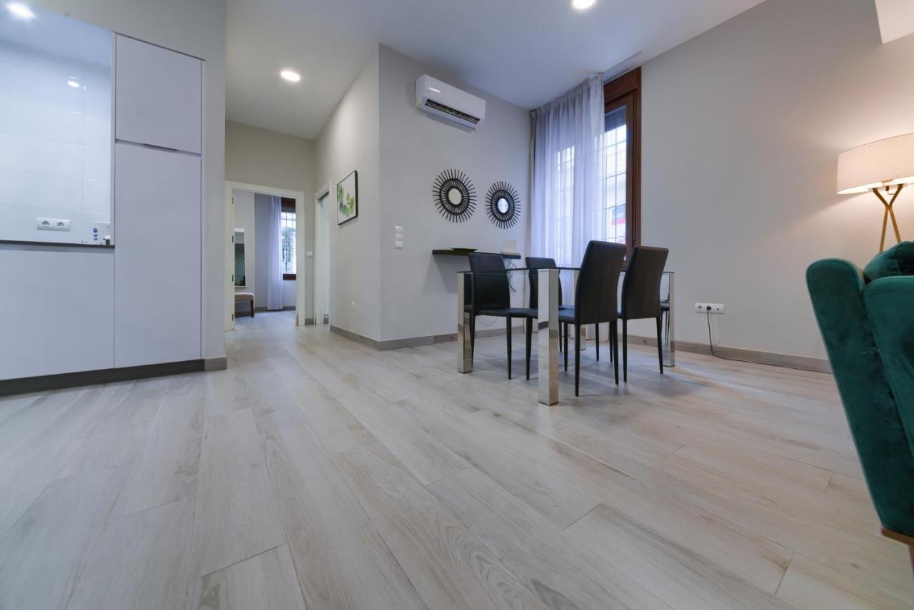 Holidays2Malaga Suites ภายนอก รูปภาพ