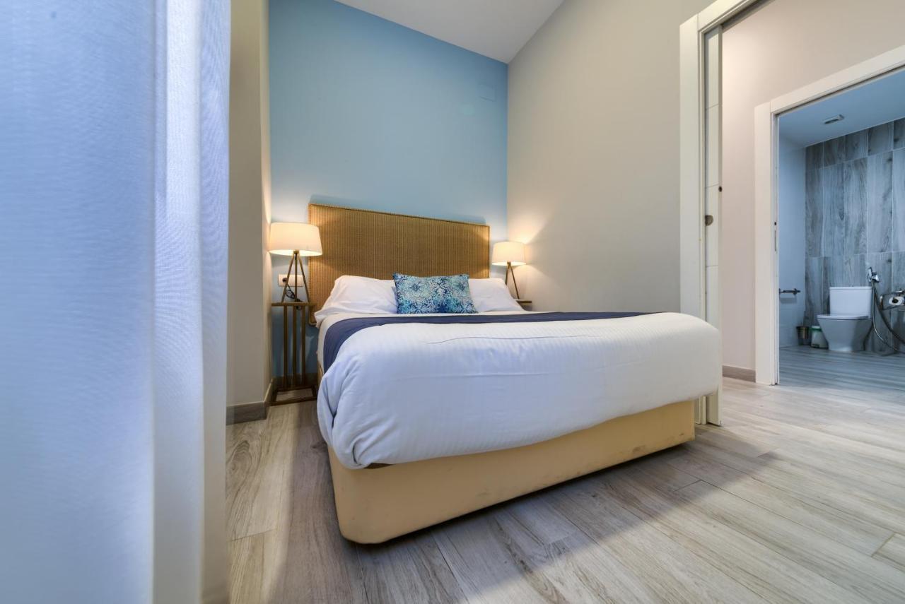 Holidays2Malaga Suites ภายนอก รูปภาพ